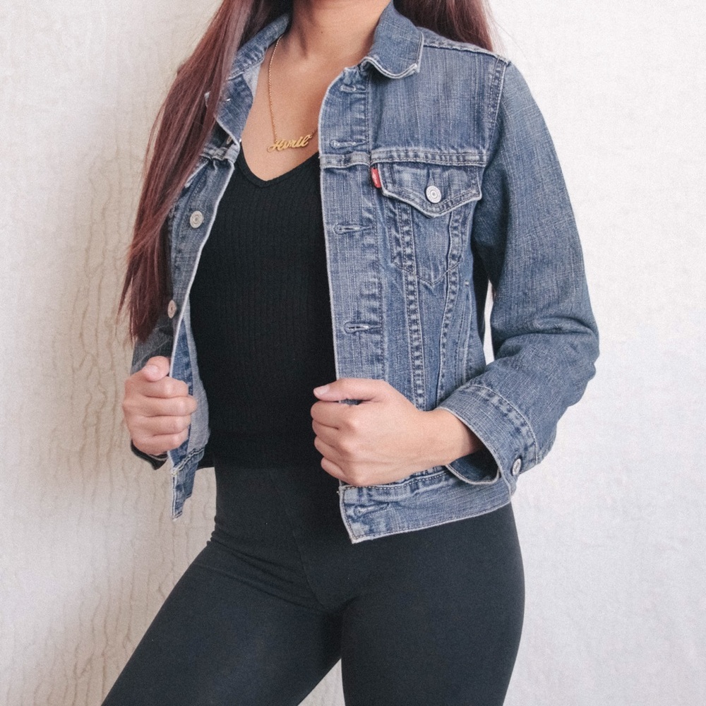 Levi’s Medium-Wash Trucker Denim Jacket